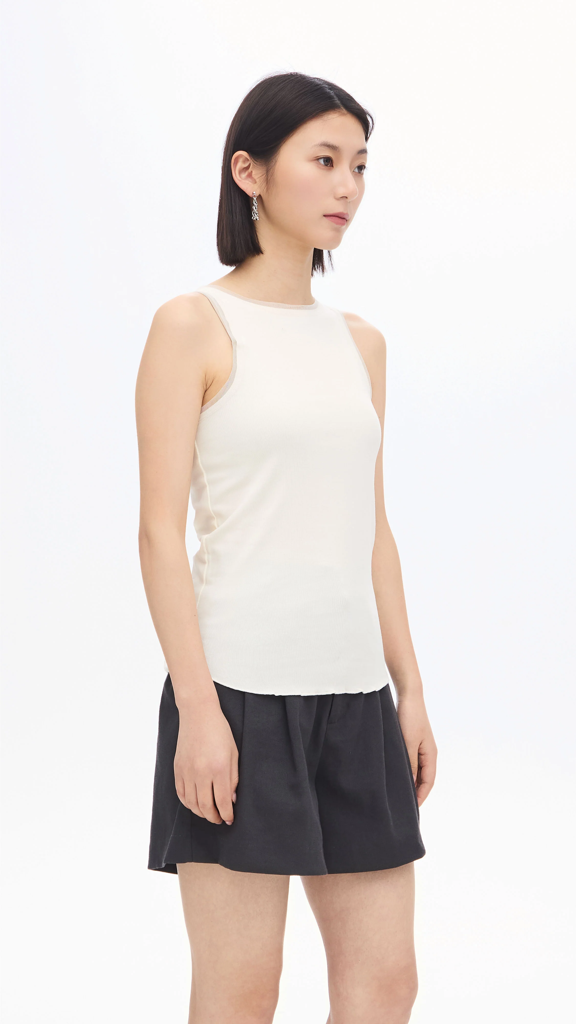 Cutout Tank Top - Umamrii